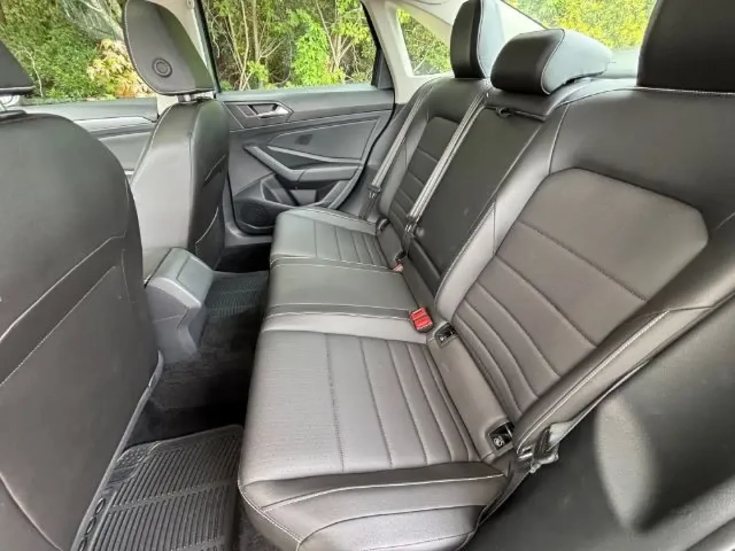 2024 /Titan Black Volkswagen Jetta 1.5T SE (3VW7M7BU8RM) with an 1.5L I-4 gasoline direct injection engine, located at 2761 East Hwy 501, Conway, SC, 29526, (843) 331-1151, 33.781528, -78.989883 - **Discover Your Next Adventure with the 2024 Volkswagen Jetta at Car City - Conway!** <br /> <br /> Are you searching for the perfect sedan that combines style, comfort, and affordability for your daily commute or weekend getaways? Look no further! The 2024 Volkswagen Jetta, now available at Car Cit - Photo#12