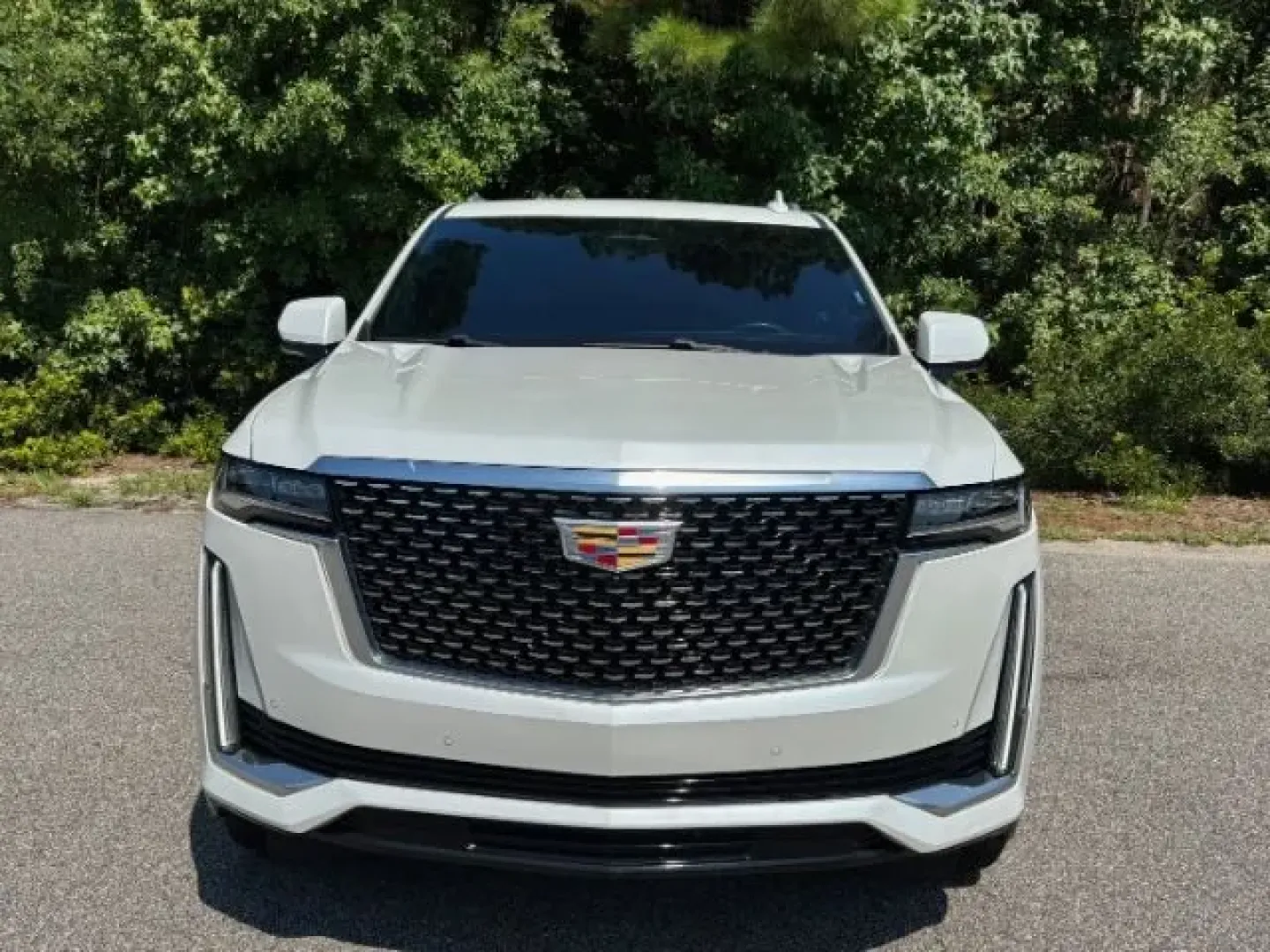 2022 Cadillac Escalade ESV 4WD Premium Luxury (1GYS4KKL7NR) with an Other engine, located at 2761 East Hwy 501, Conway, SC, 29526, (843) 331-1151, 33.781528, -78.989883 - Discover the ultimate blend of luxury, space, and performance with this stunning 2022 Cadillac Escalade ESV, now available at Car City - Conway in Conway, SC. This vehicle is perfect for growing families, weekend adventurers, or anyone who values comfort and top-tier features on daily commutes. With - Photo#4