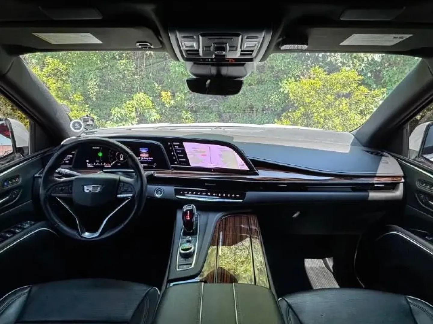 2022 Cadillac Escalade ESV 4WD Premium Luxury (1GYS4KKL7NR) with an Other engine, located at 2761 East Hwy 501, Conway, SC, 29526, (843) 331-1151, 33.781528, -78.989883 - Discover the ultimate blend of luxury, space, and performance with this stunning 2022 Cadillac Escalade ESV, now available at Car City - Conway in Conway, SC. This vehicle is perfect for growing families, weekend adventurers, or anyone who values comfort and top-tier features on daily commutes. With - Photo#8