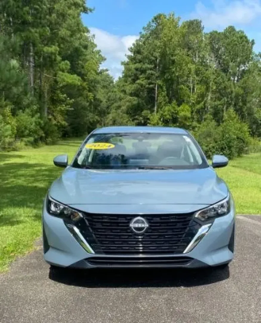2024 /SV Premium Nissan Sentra SV Xtronic CVT (3N1AB8CV8RY) with an 2L I-4 gasoline direct injection engine, located at 2761 East Hwy 501, Conway, SC, 29526, (843) 331-1151, 33.781528, -78.989883 - Immerse yourself in the world of dynamic driving and lifestyle versatility with the 2024 Nissan Sentra SV, available now at Car City - Calabash in the heart of Calabash, NC. This compact sedan isn't just a mode of transportation; it's a reliable companion for growing families, daily commuters, and w - Photo#1