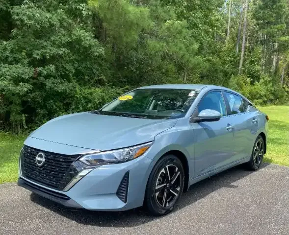 photo of 2024 Nissan Sentra SV Xtronic CVT