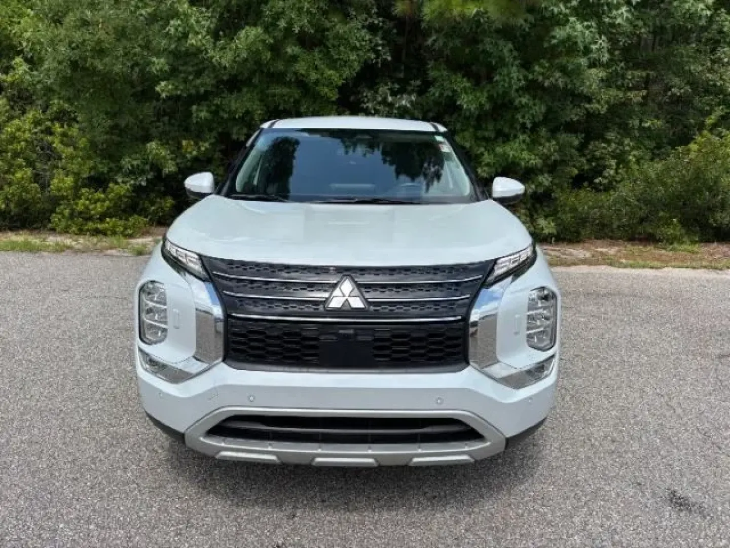 2023 /BLACK VINYL/CLOTH Mitsubishi Outlander SE 2.5 S-AWC | SE Black Edition S-AWC | SE Special Editiont S-AWC | Ralliar (JA4J4UA84PZ) with an Other engine, located at 2761 East Hwy 501, Conway, SC, 29526, (843) 331-1151, 33.781528, -78.989883 - **Explore New Adventures with the 2023 Mitsubishi Outlander at Car City - Conway!**<br /> <br /> Are you ready to elevate your family trips or weekend getaways? The versatile and spacious 2023 Mitsubishi Outlander is the ideal SUV for growing families, adventure seekers, or anyone in need of a relia - Photo#4