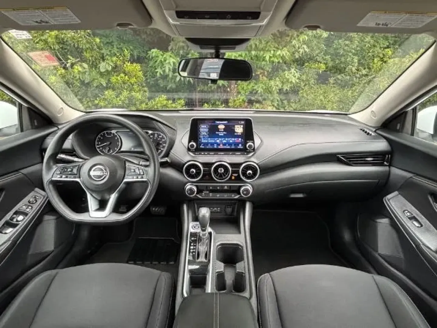 2024 Nissan Sentra SV Xtronic CVT (3N1AB8CV6RY) with an 2L I-4 gasoline direct injection engine, located at 2761 East Hwy 501, Conway, SC, 29526, (843) 331-1151, 33.781528, -78.989883 - **Elevate Your Everyday Commute with This 2024 Nissan Sentra SV!**<br /> <br /> Are you ready to transform your daily drive into a luxurious experience? At Car City - Conway, we have the perfect solution for commuters and families alike with our stunning 2024 Nissan Sentra SV, now available for sale - Photo#8