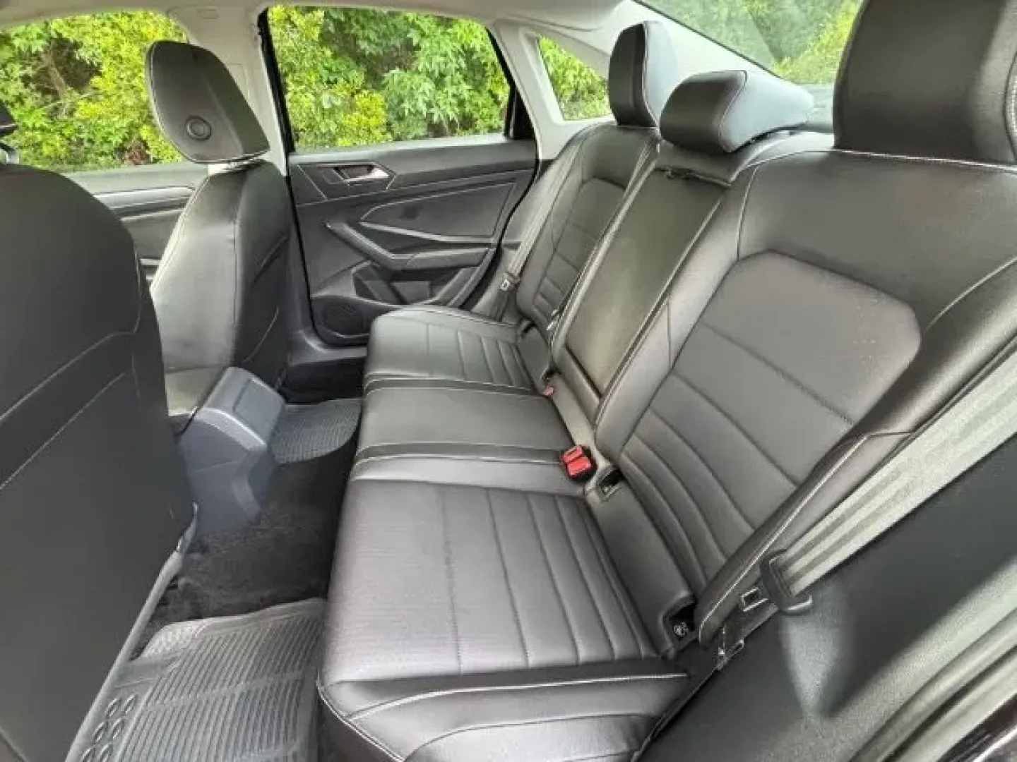 2024 /Titan Black Volkswagen Jetta 1.5T SE (3VW7M7BU5RM) with an 1.5L I-4 gasoline direct injection engine, located at 9146 Ocean Hwy West, Calabash, NC, 28467, (910) 579-1110, 33.928635, -78.576157 - Embrace the open road and elevate your daily commute with the stylish and efficient 2024 Volkswagen Jetta, now available at Car City - Conway! Whether you're a busy professional navigating the streets of Conway, SC, or a growing family needing a reliable vehicle for weekend adventures, this pre-owne - Photo#12