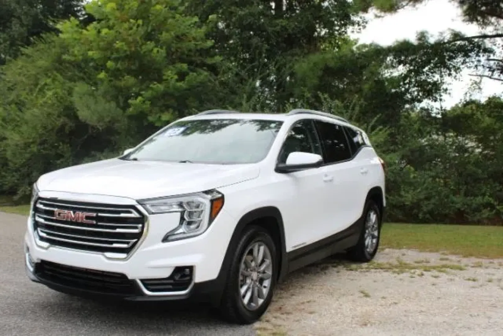 2022 GMC Terrain FWD SLT (3GKALPEV5NL) with an 1.5L I-4 gasoline direct injection engine, located at 3598 James B White Hwy South, Whiteville, NC, 28472, (910) 642-3196, 34.294846, -78.732613 - ### Discover the Perfect Vehicle for Your Adventures: 2022 GMC Terrain SLT at Car City - Whitesville!<br /> <br /> Elevate your driving experience and embrace adventure with this stunning 2022 GMC Terrain SLT, available now at Car City - Whitesville. Perfect for families, commuters, or anyone who lo - Photo#0