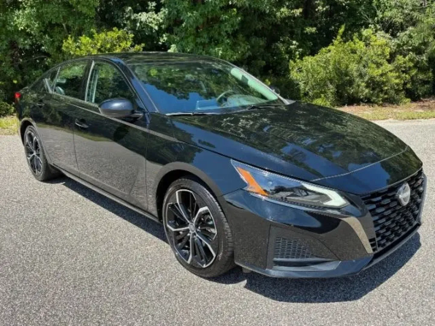 2024 /Sport Nissan Altima SR FWD (1N4BL4CV4RN) with an 2.5L I-4 gasoline direct injection engine, located at 2761 East Hwy 501, Conway, SC, 29526, (843) 331-1151, 33.781528, -78.989883 - Experience the thrill of driving with our 2024 Nissan Altima SR FWD, perfect for those seeking a blend of comfort, style, and efficiency. Whether you're a daily commuter navigating the bustling streets of Conway or a weekend adventurer exploring the scenic beauty of South Carolina, this sedan is des - Photo#1