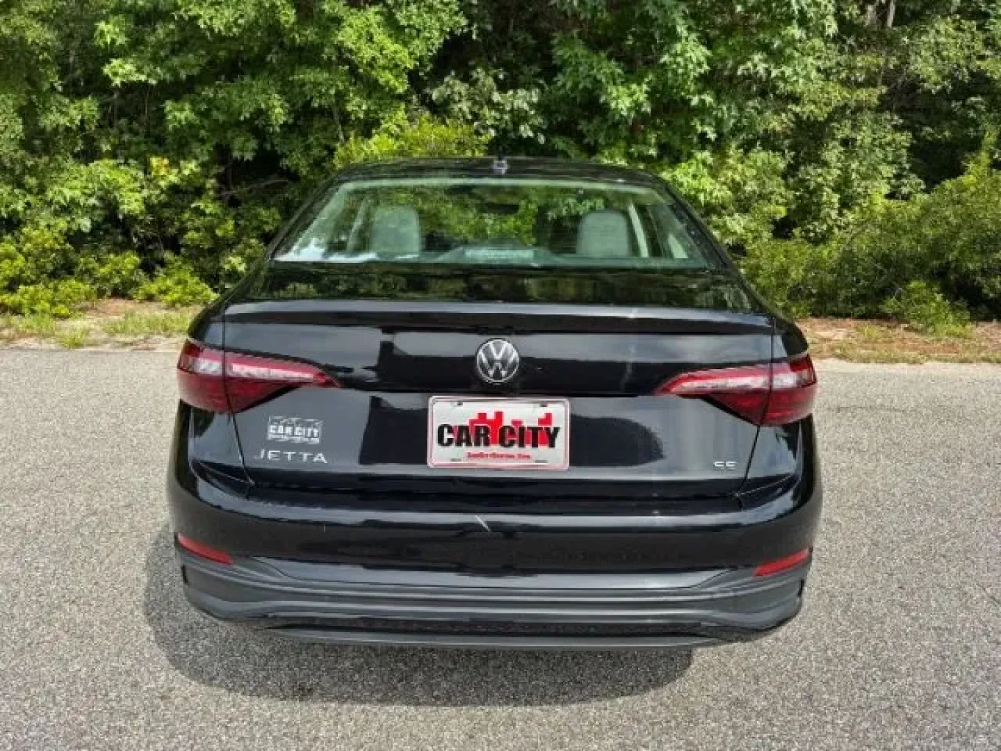 2024 /Titan Black Volkswagen Jetta 1.5T SE (3VW7M7BU6RM) with an 1.5L I-4 gasoline direct injection engine, located at 2761 East Hwy 501, Conway, SC, 29526, (843) 331-1151, 33.781528, -78.989883 - **Embrace a New Lifestyle with the 2024 Volkswagen Jetta SE at Car City - Conway!**<br /> <br /> Are you in search of a reliable sedan that perfectly balances style, comfort, and performance for your daily adventures? Look no further than our stunning 2024 Volkswagen Jetta SE, available now at Car C - Photo#5