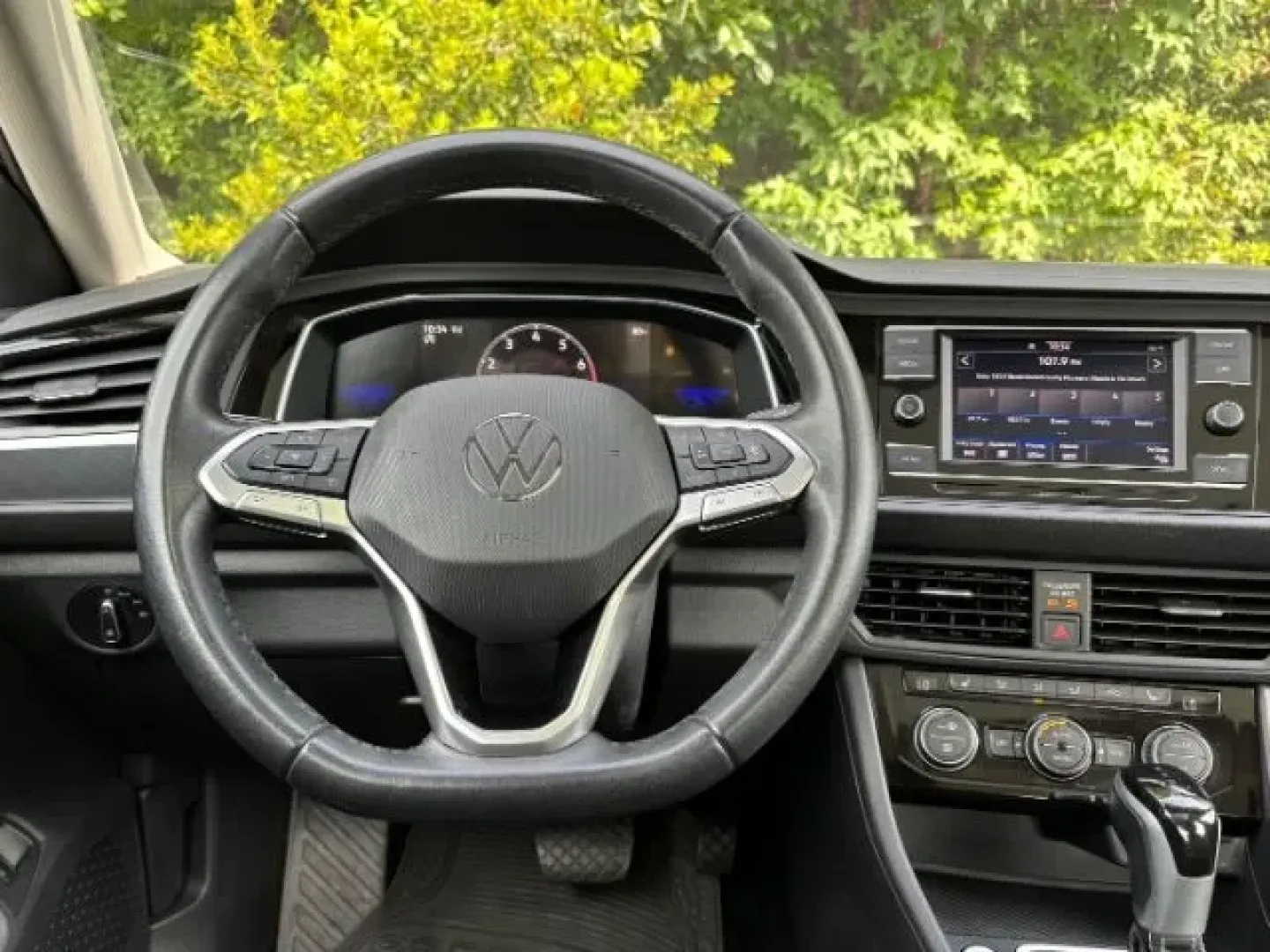 2024 /Titan Black Volkswagen Jetta 1.5T SE (3VW7M7BU6RM) with an 1.5L I-4 gasoline direct injection engine, located at 2761 East Hwy 501, Conway, SC, 29526, (843) 331-1151, 33.781528, -78.989883 - **Embrace a New Lifestyle with the 2024 Volkswagen Jetta SE at Car City - Conway!**<br /> <br /> Are you in search of a reliable sedan that perfectly balances style, comfort, and performance for your daily adventures? Look no further than our stunning 2024 Volkswagen Jetta SE, available now at Car C - Photo#7