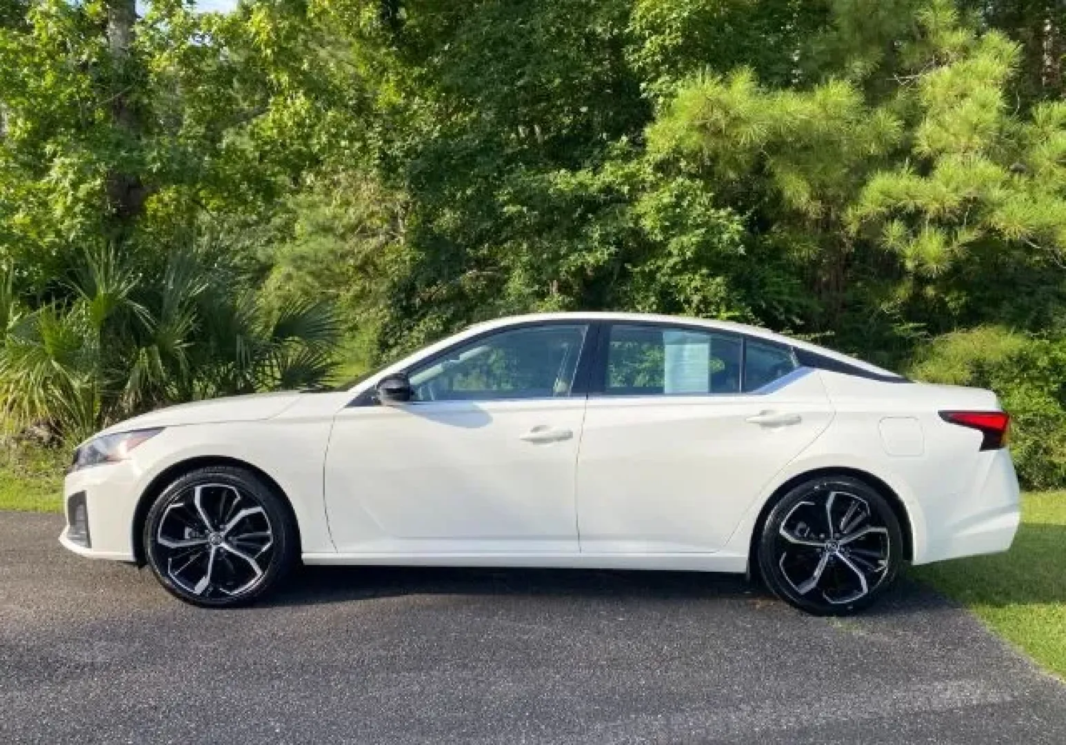 2024 /Sport Nissan Altima SR FWD (1N4BL4CV0RN) with an 2.5L I-4 gasoline direct injection engine, located at 9146 Ocean Hwy West, Calabash, NC, 28467, (910) 579-1110, 33.928635, -78.576157 - **Elevate Your Commute with the 2024 Nissan Altima SR Perfect for Every Journey!**<br /> <br /> Are you in the market for a sedan that effortlessly combines style, comfort, and cutting-edge technology? Look no further than the **2024 Nissan Altima SR**, available now at **Car City - Calabash**, you - Photo#1