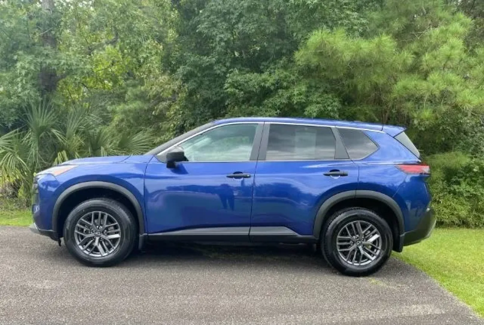 2023 /Charcoal Nissan Rogue S FWD (5N1BT3AA9PC) with an VC-Turbo 1.5L I-3 gasoline direct injection engine, located at 9146 Ocean Hwy West, Calabash, NC, 28467, (910) 579-1110, 33.928635, -78.576157 - **Discover the 2023 Nissan Rogue at Car City Calabash: Your Next Adventure Awaits!**<br /> <br /> Are you ready to elevate your driving experience? Whether you're a growing family seeking a spacious SUV, a commuter navigating daily traffic, or an adventure seeker eager for weekend getaways, the **2 - Photo#1
