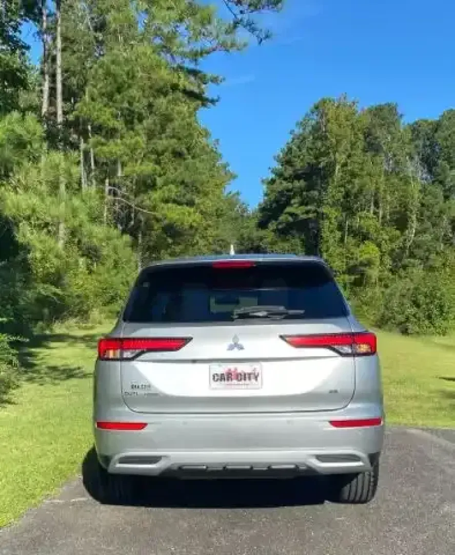 2024 /BLACK SUEDE Mitsubishi Outlander SE 2.5 S-AWC | SE Black Edition S-AWC | SE Ralliart S-AWC | SE Black Editio (JA4J4VA85RZ) with an 2.5L, L4 VIN(8) Gas engine, CVT transmission, located at 9146 Ocean Hwy West, Calabash, NC, 28467, (910) 579-1110, 33.928635, -78.576157 - **Explore the Open Road in Style: 2024 Mitsubishi Outlander SE Perfect for Every Adventure!**<br /> <br /> If you're searching for a vehicle that can seamlessly blend your daily commuting with weekend escapades, look no further than this stunning 2024 Mitsubishi Outlander SE available at Car City - - Photo#3