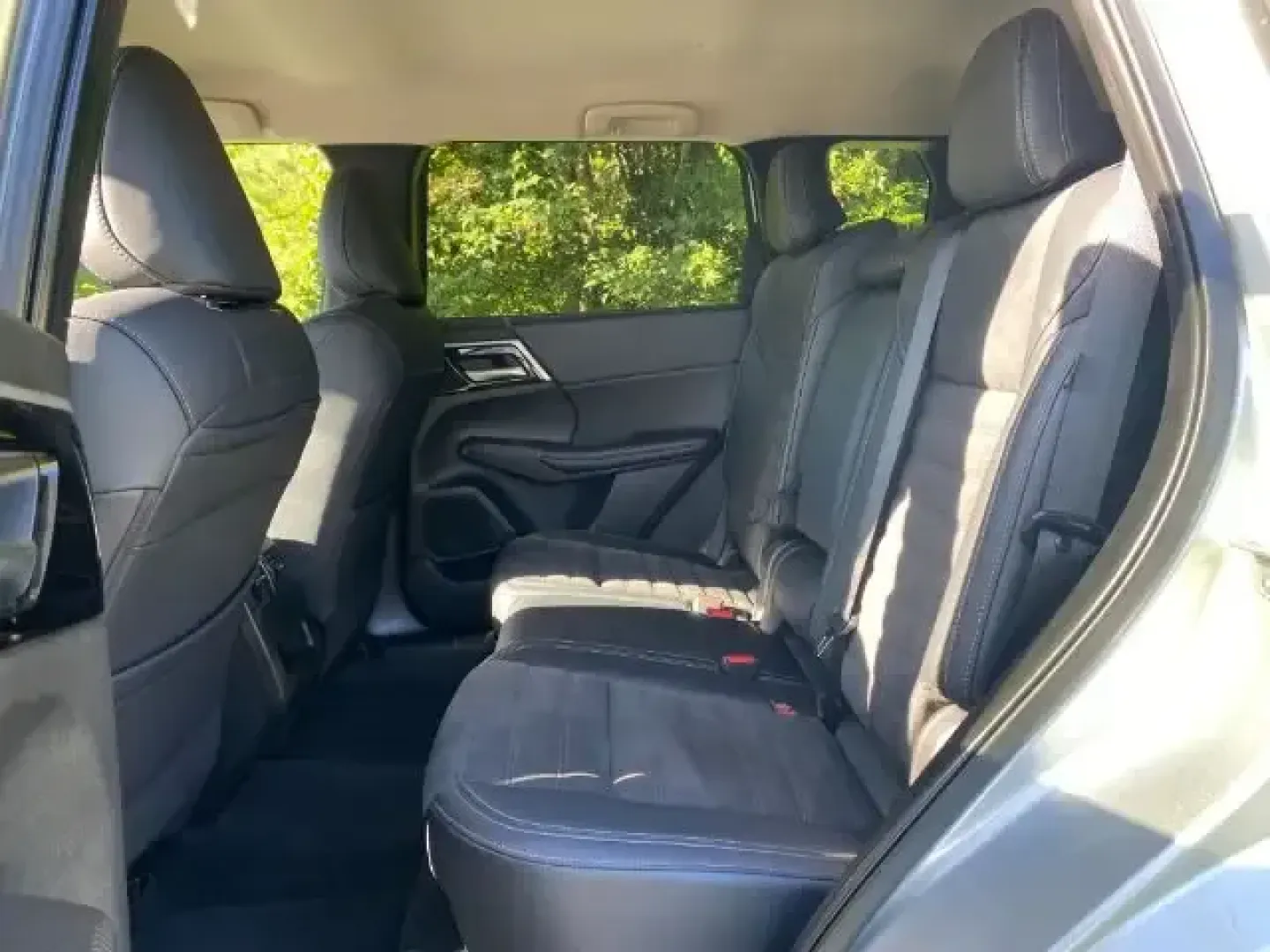 2024 /BLACK SUEDE Mitsubishi Outlander SE 2.5 S-AWC | SE Black Edition S-AWC | SE Ralliart S-AWC | SE Black Editio (JA4J4VA85RZ) with an 2.5L, L4 VIN(8) Gas engine, CVT transmission, located at 9146 Ocean Hwy West, Calabash, NC, 28467, (910) 579-1110, 33.928635, -78.576157 - **Explore the Open Road in Style: 2024 Mitsubishi Outlander SE Perfect for Every Adventure!**<br /> <br /> If you're searching for a vehicle that can seamlessly blend your daily commuting with weekend escapades, look no further than this stunning 2024 Mitsubishi Outlander SE available at Car City - - Photo#7