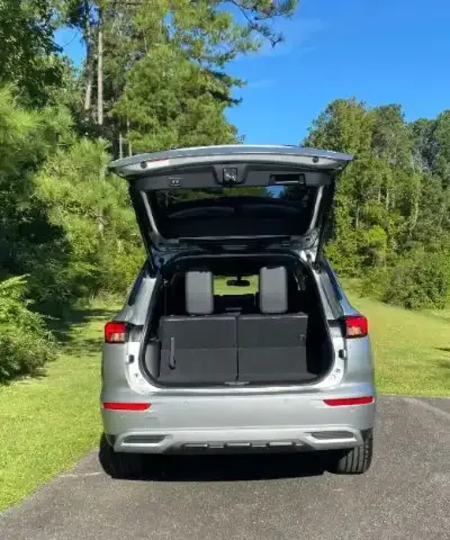 2024 /BLACK SUEDE Mitsubishi Outlander SE 2.5 S-AWC | SE Black Edition S-AWC | SE Ralliart S-AWC | SE Black Editio (JA4J4VA85RZ) with an 2.5L, L4 VIN(8) Gas engine, CVT transmission, located at 9146 Ocean Hwy West, Calabash, NC, 28467, (910) 579-1110, 33.928635, -78.576157 - **Explore the Open Road in Style: 2024 Mitsubishi Outlander SE Perfect for Every Adventure!**<br /> <br /> If you're searching for a vehicle that can seamlessly blend your daily commuting with weekend escapades, look no further than this stunning 2024 Mitsubishi Outlander SE available at Car City - - Photo#9