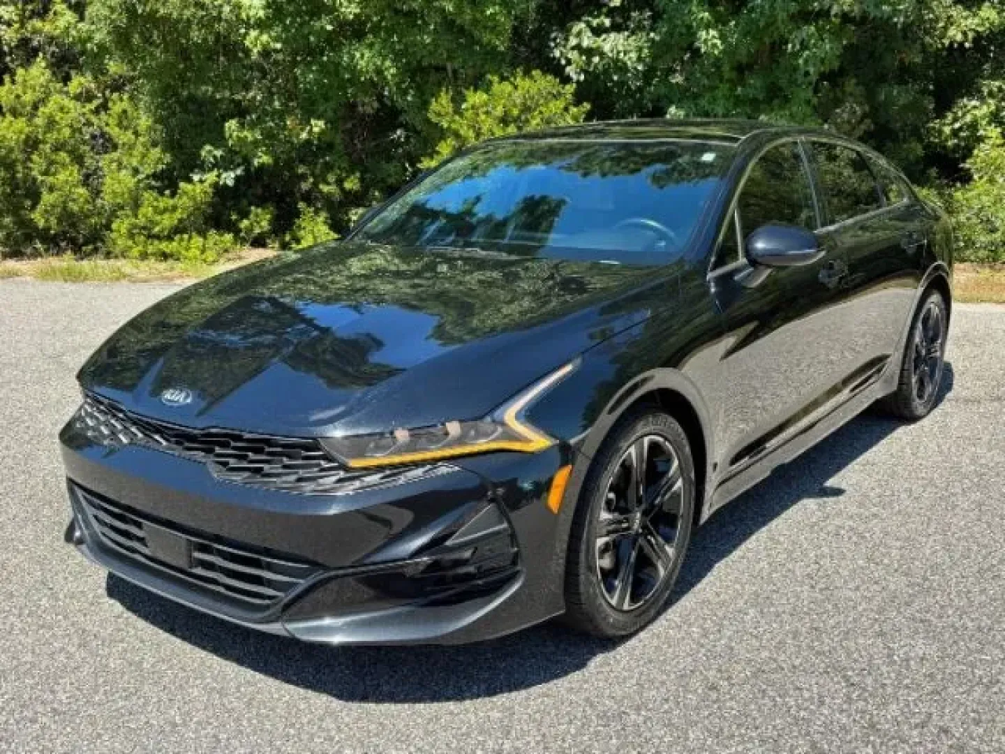 2021 Kia K5 GT-Line (5XXG64J25MG) with an Gamma-II 1.6L I-4 gasoline direct injection engine, located at 2761 East Hwy 501, Conway, SC, 29526, (843) 331-1151, 33.781528, -78.989883 - **Experience Unmatched Comfort and Style with the 2021 Kia K5 GT-Line at Car City - Conway!**<br /> <br /> Looking for the perfect sedan that fits seamlessly into your active lifestyle? Look no further! The 2021 Kia K5 GT-Line combines sophistication and practicality, making it an ideal choice for c - Photo#0
