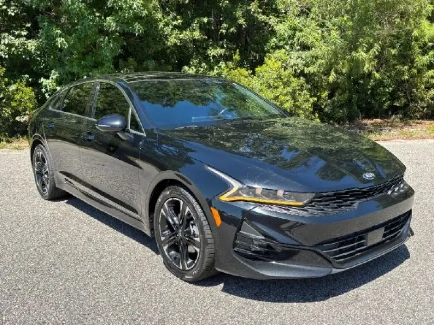2021 Kia K5 GT-Line (5XXG64J25MG) with an Gamma-II 1.6L I-4 gasoline direct injection engine, located at 2761 East Hwy 501, Conway, SC, 29526, (843) 331-1151, 33.781528, -78.989883 - **Experience Unmatched Comfort and Style with the 2021 Kia K5 GT-Line at Car City - Conway!**<br /> <br /> Looking for the perfect sedan that fits seamlessly into your active lifestyle? Look no further! The 2021 Kia K5 GT-Line combines sophistication and practicality, making it an ideal choice for c - Photo#1