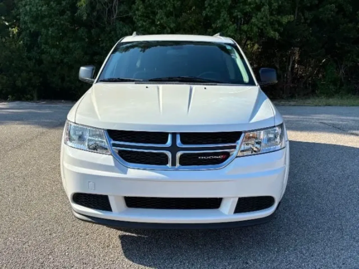 2018 Dodge Journey SE (3C4PDCAB3JT) with an 2.4L L4 DOHC 16V engine, 4-Speed Automatic transmission, located at 2761 East Hwy 501, Conway, SC, 29526, (843) 331-1151, 33.781528, -78.989883 - **Discover Your Next Adventure with the 2018 Dodge Journey SE at Car City - Conway!**<br /> <br /> Are you ready to elevate your family outings or weekend getaways? The 2018 Dodge Journey SE is the ideal companion for those who crave exploration while keeping comfort and safety front and center. Per - Photo#4