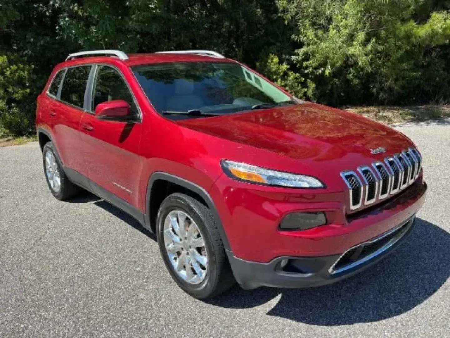 2016 /Light Frost Beige/Black Jeep Cherokee Limited (1C4PJMDB7GW) with an Other engine, located at 2761 East Hwy 501, Conway, SC, 29526, (843) 331-1151, 33.781528, -78.989883 - **Conquer Every Adventure with the 2016 Jeep Cherokee Limited at Car City - Conway!**<br /> <br /> Are you ready to elevate your driving experience? Whether you're commuting to work, heading out for a family road trip, or navigating through weekend adventures, the 2016 Jeep Cherokee Limited is the p - Photo#1