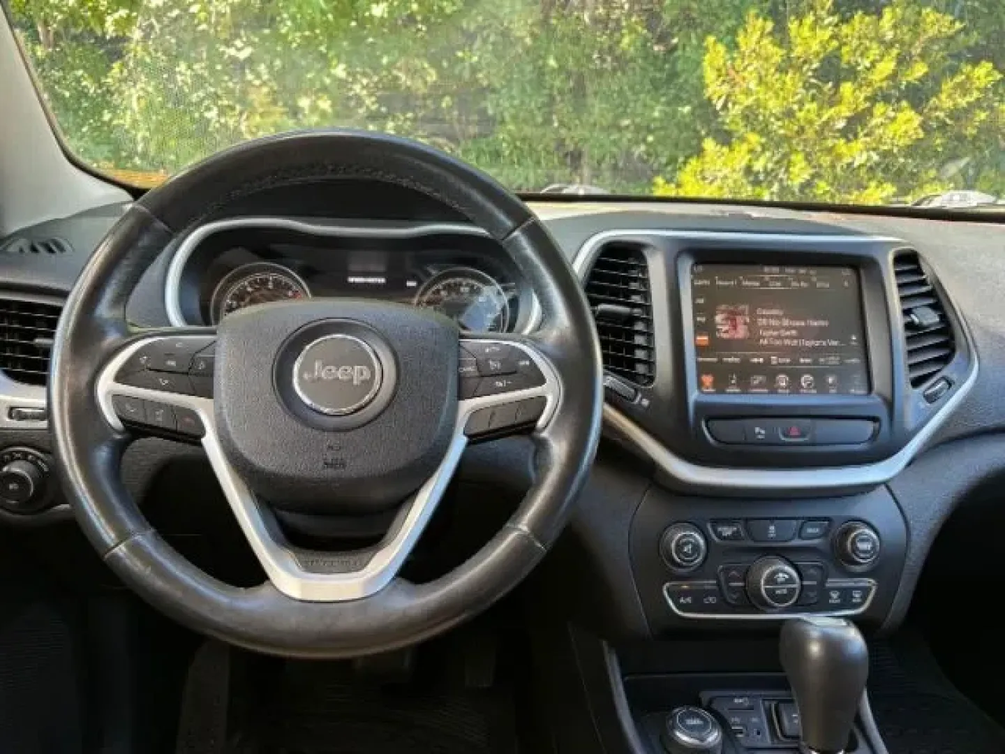 2016 /Light Frost Beige/Black Jeep Cherokee Limited (1C4PJMDB7GW) with an Other engine, located at 2761 East Hwy 501, Conway, SC, 29526, (843) 331-1151, 33.781528, -78.989883 - **Conquer Every Adventure with the 2016 Jeep Cherokee Limited at Car City - Conway!**<br /> <br /> Are you ready to elevate your driving experience? Whether you're commuting to work, heading out for a family road trip, or navigating through weekend adventures, the 2016 Jeep Cherokee Limited is the p - Photo#7