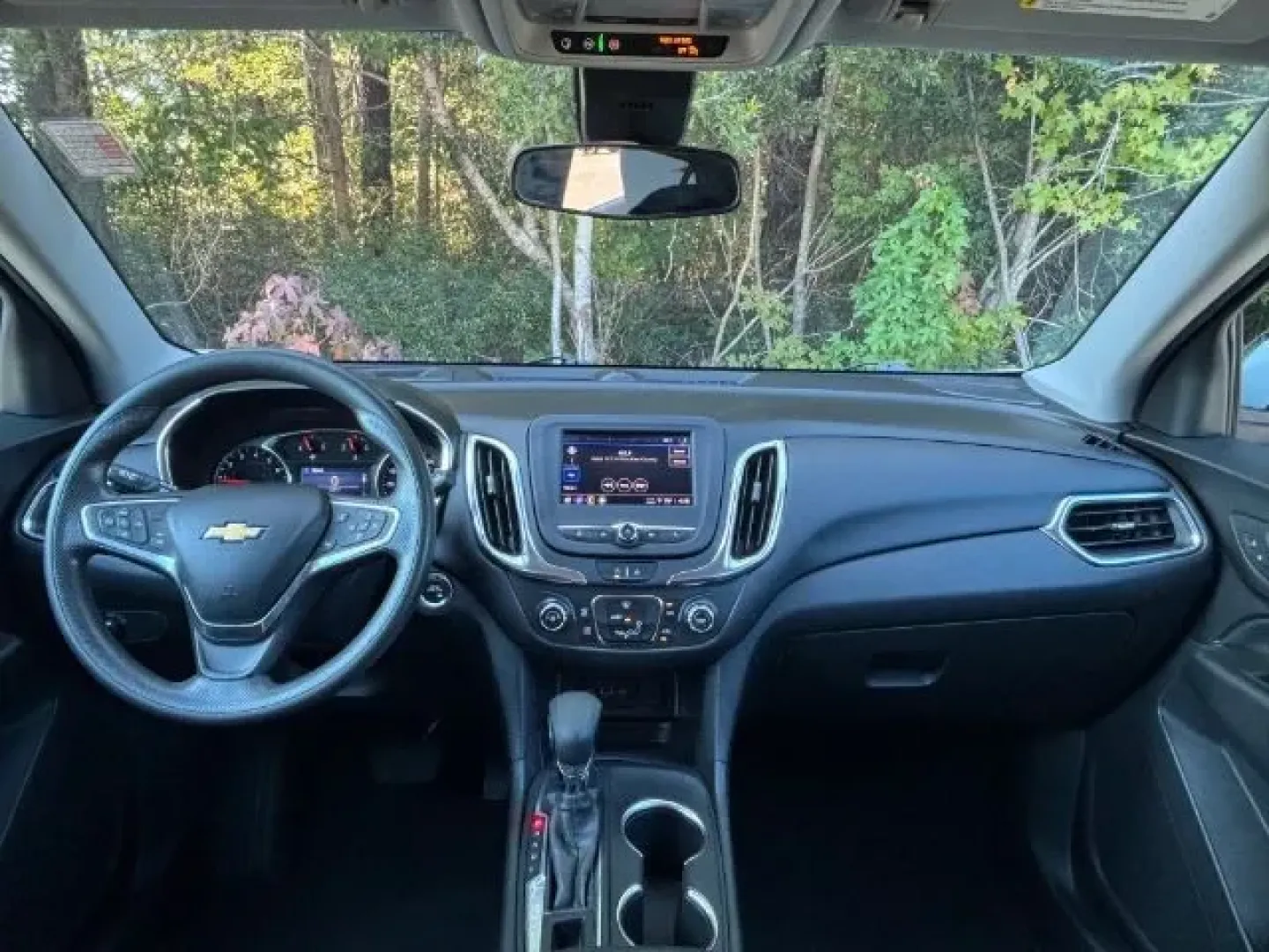 2022 /Jet Black Chevrolet Equinox AWD LT (3GNAXUEV8NL) with an 1.5L I-4 gasoline di engine, located at 2761 East Hwy 501, Conway, SC, 29526, (843) 331-1151, 33.781528, -78.989883 - Are you searching for the perfect blend of comfort, style, and practicality? Look no further! The 2022 Chevrolet Equinox AWD LT is the ideal vehicle for those who crave adventure without sacrificing daily convenience. Whether you're commuting to work in Myrtle Beach, taking family trips to the Carol - Photo#8