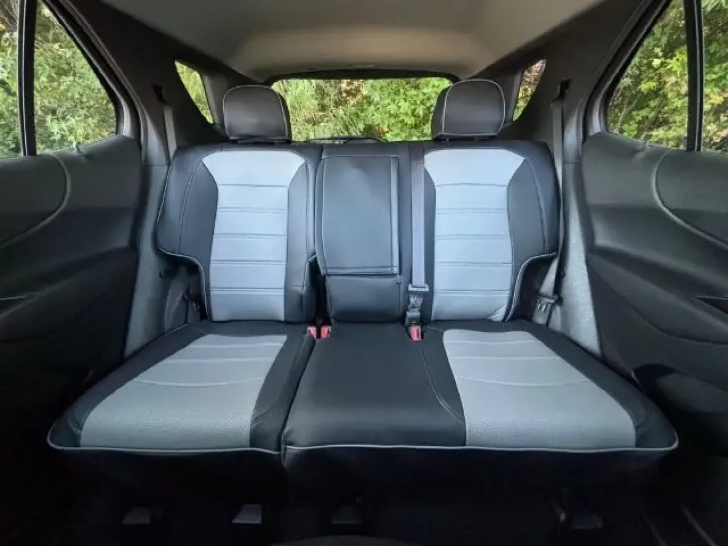 2022 /Jet Black Chevrolet Equinox AWD LT (3GNAXUEV8NL) with an 1.5L I-4 gasoline di engine, located at 2761 East Hwy 501, Conway, SC, 29526, (843) 331-1151, 33.781528, -78.989883 - Are you searching for the perfect blend of comfort, style, and practicality? Look no further! The 2022 Chevrolet Equinox AWD LT is the ideal vehicle for those who crave adventure without sacrificing daily convenience. Whether you're commuting to work in Myrtle Beach, taking family trips to the Carol - Photo#12