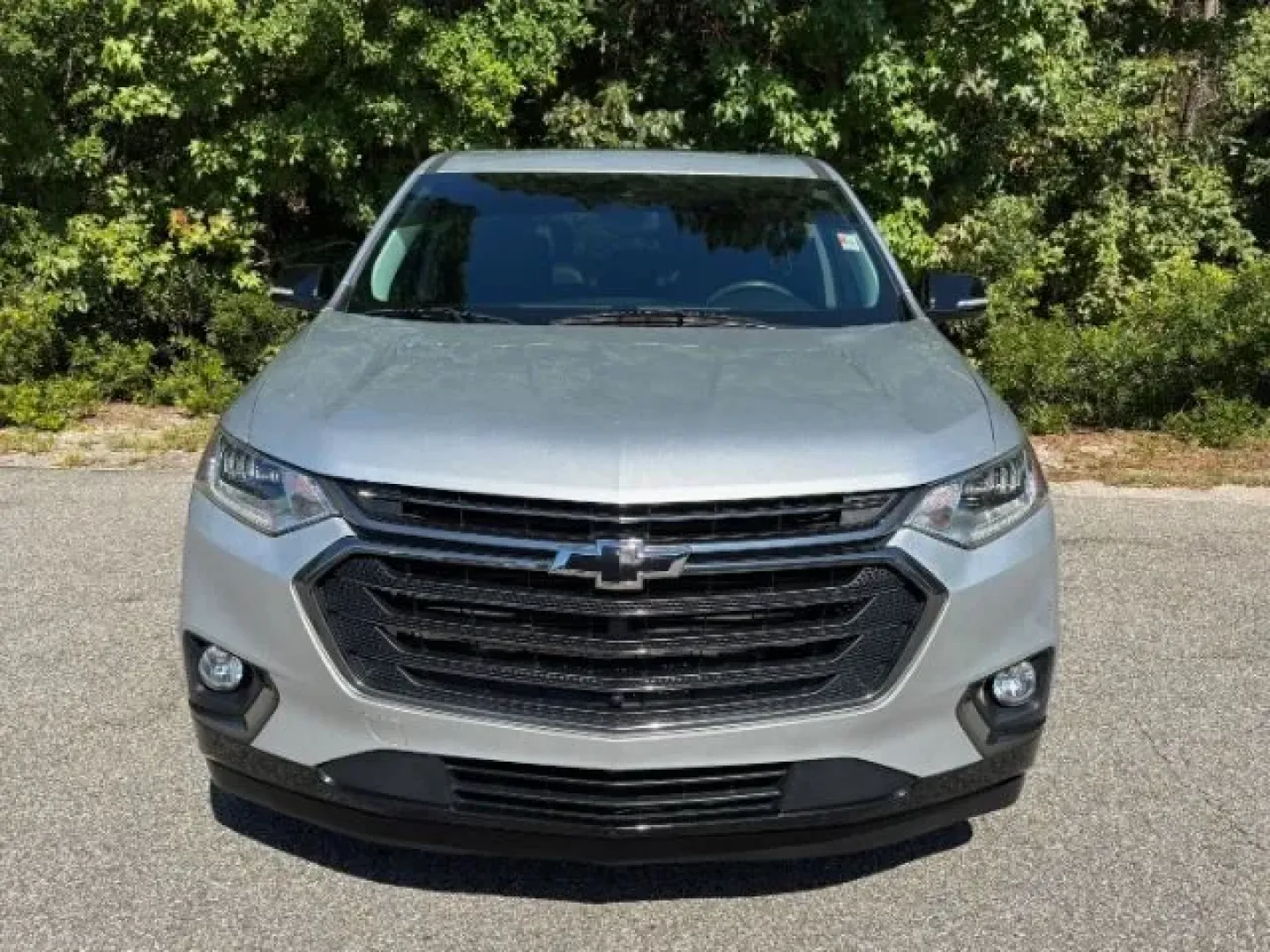 2019 /Jet Black Chevrolet Traverse Premier (1GNERKKW6KJ) with an 3.6L V-6 gasoline direct injection engine, located at 2761 East Hwy 501, Conway, SC, 29526, (843) 331-1151, 33.781528, -78.989883 - **Discover Your Adventure with the 2019 Chevrolet Traverse Premier at Car City - Conway!**<br /> <br /> Are you searching for a versatile, family-friendly SUV that can effortlessly accommodate your lifestyle? Look no further than the 2019 Chevrolet Traverse Premier, now available at Car City - Conwa - Photo#4