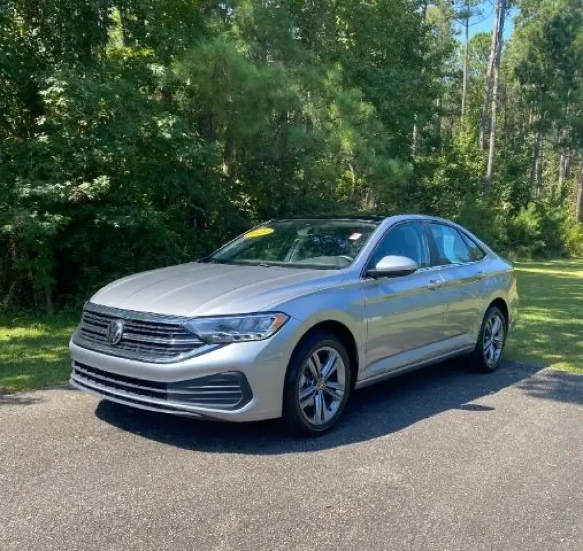 2024 /Titan Black Volkswagen Jetta 1.5T SE (3VW7M7BU5RM) with an 1.5L I-4 gasoline direct injection engine, located at 3598 James B White Hwy South, Whiteville, NC, 28472, (910) 642-3196, 34.294846, -78.732613 - **Discover Your Next Adventure with the 2024 Volkswagen Jetta at Car City Calabash!**<br /> <br /> Are you ready to elevate your daily commute or family outings with a perfect blend of style, comfort, and reliability? Look no further than the stunning 2024 Volkswagen Jetta, now available at Car Cit - Photo#0