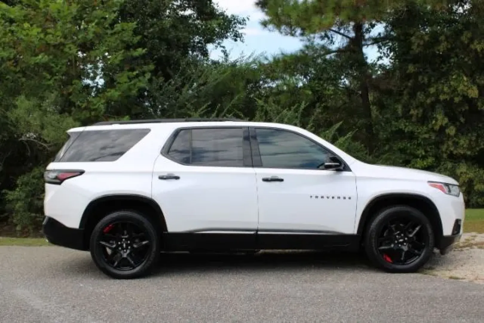 2019 Chevrolet Traverse Premier (1GNERKKW7KJ) with an 3.6L V-6 gasoline direct injection engine, located at 3598 James B White Hwy South, Whiteville, NC, 28472, (910) 642-3196, 34.294846, -78.732613 - **Adventure Awaits with This 2019 Chevrolet Traverse Premier: Your Family's Next Road Trip Companion!**<br /> <br /> If you're looking for a versatile vehicle that combines comfort, space, and performance for your next family adventure or daily commute, look no further than this stunning 2019 Chevro - Photo#3