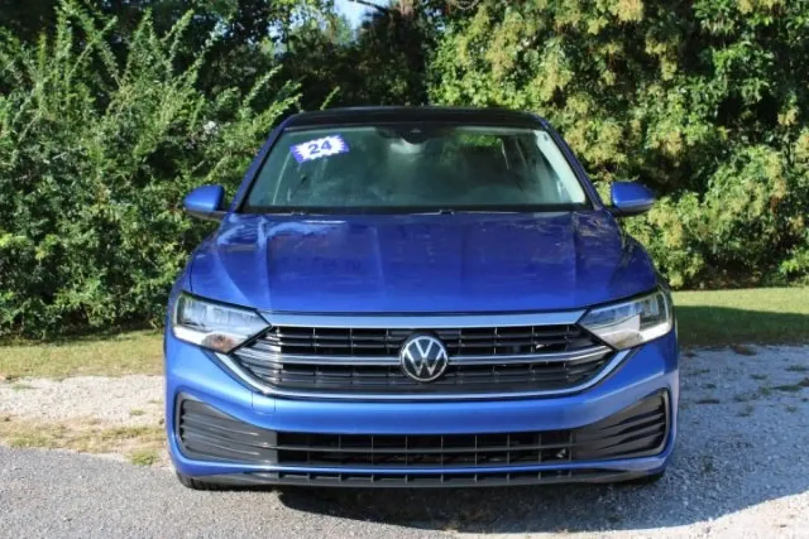 2024 Volkswagen Jetta 1.5T SE (3VW7M7BU3RM) with an 1.5L I-4 gasoline direct injection engine, located at 3598 James B White Hwy South, Whiteville, NC, 28472, (910) 642-3196, 34.294846, -78.732613 - Looking for the perfect blend of style, efficiency, and comfort for your daily commutes and weekend getaways? Look no further than this stunning 2024 Volkswagen Jetta 1.5T SE, available now at Car City - Whitesville. This sedan offers the ideal balance for budget-conscious buyers and growing familie - Photo#1