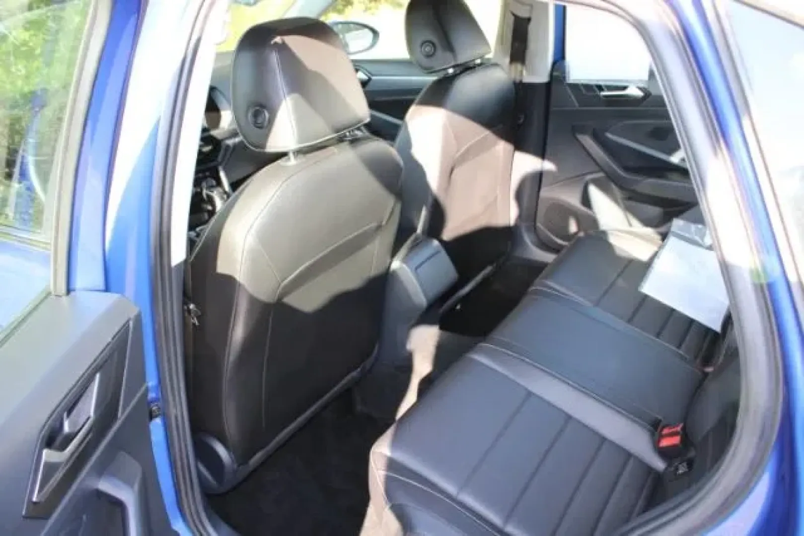 2024 Volkswagen Jetta 1.5T SE (3VW7M7BU3RM) with an 1.5L I-4 gasoline direct injection engine, located at 3598 James B White Hwy South, Whiteville, NC, 28472, (910) 642-3196, 34.294846, -78.732613 - Looking for the perfect blend of style, efficiency, and comfort for your daily commutes and weekend getaways? Look no further than this stunning 2024 Volkswagen Jetta 1.5T SE, available now at Car City - Whitesville. This sedan offers the ideal balance for budget-conscious buyers and growing familie - Photo#9