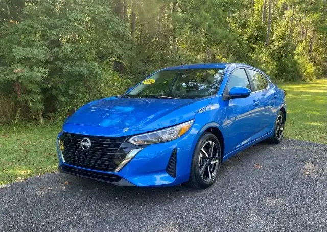 photo of 2024 Nissan Sentra SV Xtronic CVT