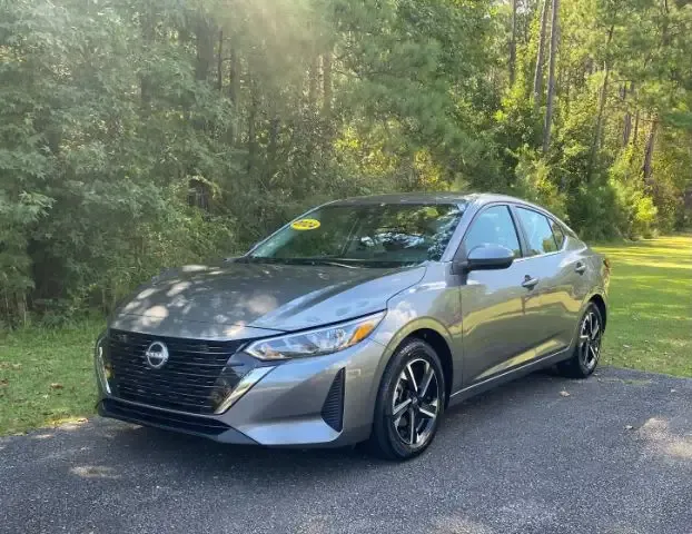 photo of 2024 Nissan Sentra SV Xtronic CVT