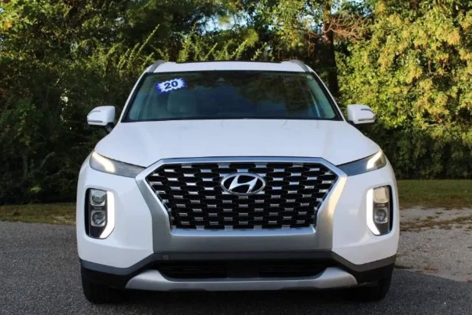 2020 Hyundai Palisade SEL (KM8R24HEXLU) with an Lambda 3.8L V-6 gasoline direct injection engine, located at 3598 James B White Hwy South, Whiteville, NC, 28472, (910) 642-3196, 34.294846, -78.732613 - **Discover Adventure in Comfort with the 2020 Hyundai Palisade SEL at Car City - Whitesville!**<br /> <br /> If you're searching for a versatile vehicle that effortlessly blends style, comfort, and functionality, look no further than the 2020 Hyundai Palisade SEL, available now at Car City - Whitesv - Photo#1