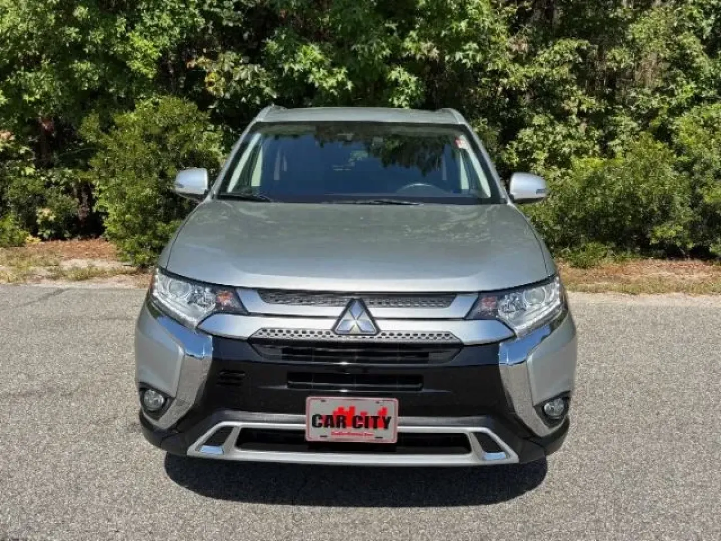 2020 /Black Mitsubishi Outlander SEL 2.4 S-AWC (JA4AZ3A38LZ) with an 2.4L I-4 MIVEC variable valve control engine, located at 2761 East Hwy 501, Conway, SC, 29526, (843) 331-1151, 33.781528, -78.989883 - **Explore Adventure with the 2020 Mitsubishi Outlander at Car City - Conway!**<br /> <br /> Are you and your family ready for your next great adventure? Look no further than this stunning 2020 Mitsubishi Outlander SEL 2.4 S-AWC, available now at Car City - Conway, your trusted pre-owned dealership l - Photo#4