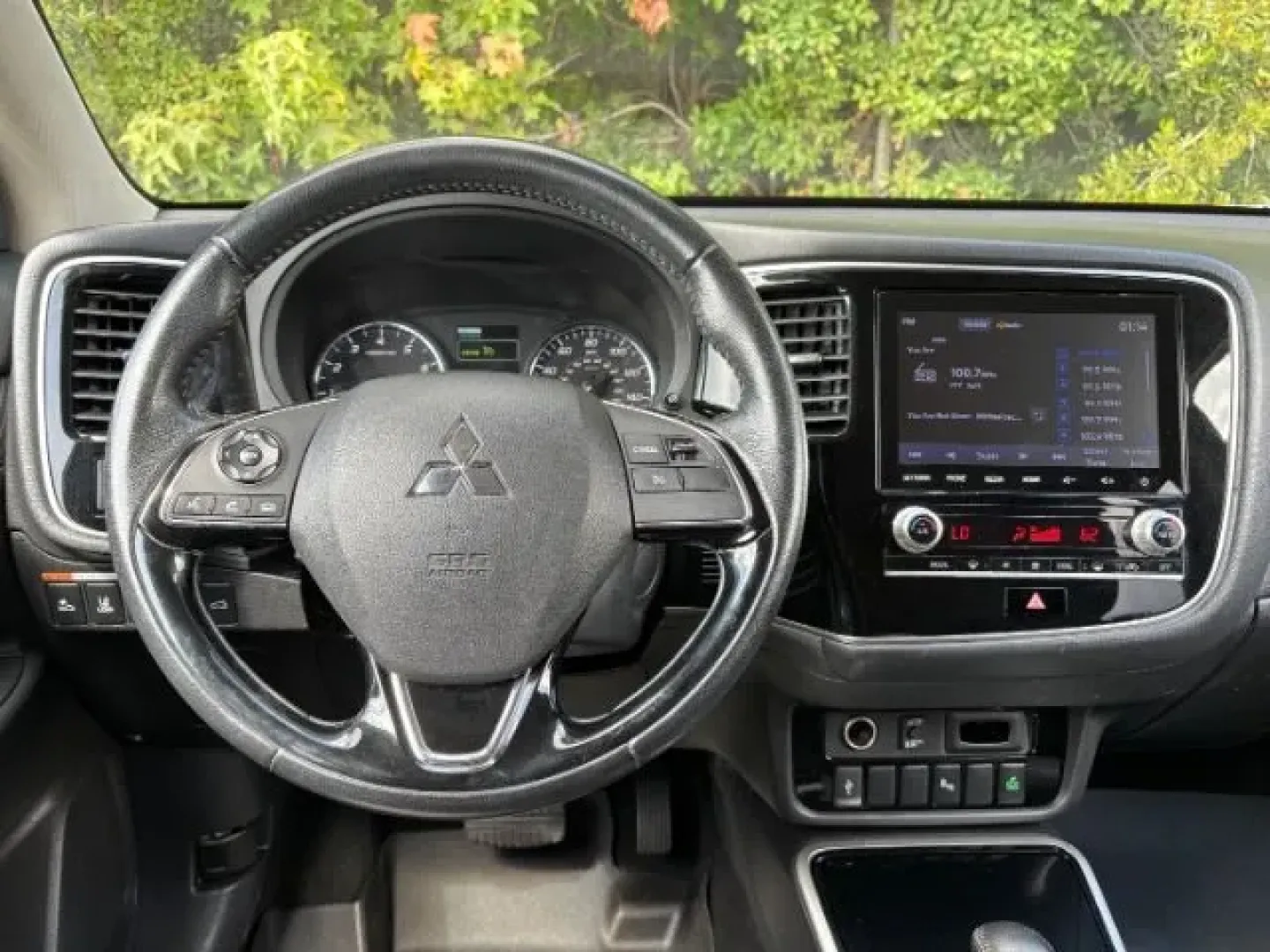 2020 /Black Mitsubishi Outlander SEL 2.4 S-AWC (JA4AZ3A38LZ) with an 2.4L I-4 MIVEC variable valve control engine, located at 2761 East Hwy 501, Conway, SC, 29526, (843) 331-1151, 33.781528, -78.989883 - **Explore Adventure with the 2020 Mitsubishi Outlander at Car City - Conway!**<br /> <br /> Are you and your family ready for your next great adventure? Look no further than this stunning 2020 Mitsubishi Outlander SEL 2.4 S-AWC, available now at Car City - Conway, your trusted pre-owned dealership l - Photo#7