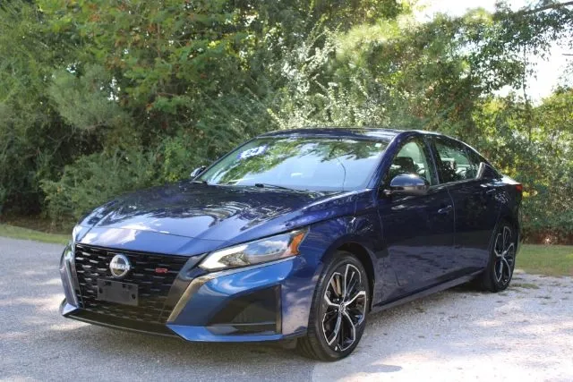 2024 Nissan Altima SR FWD