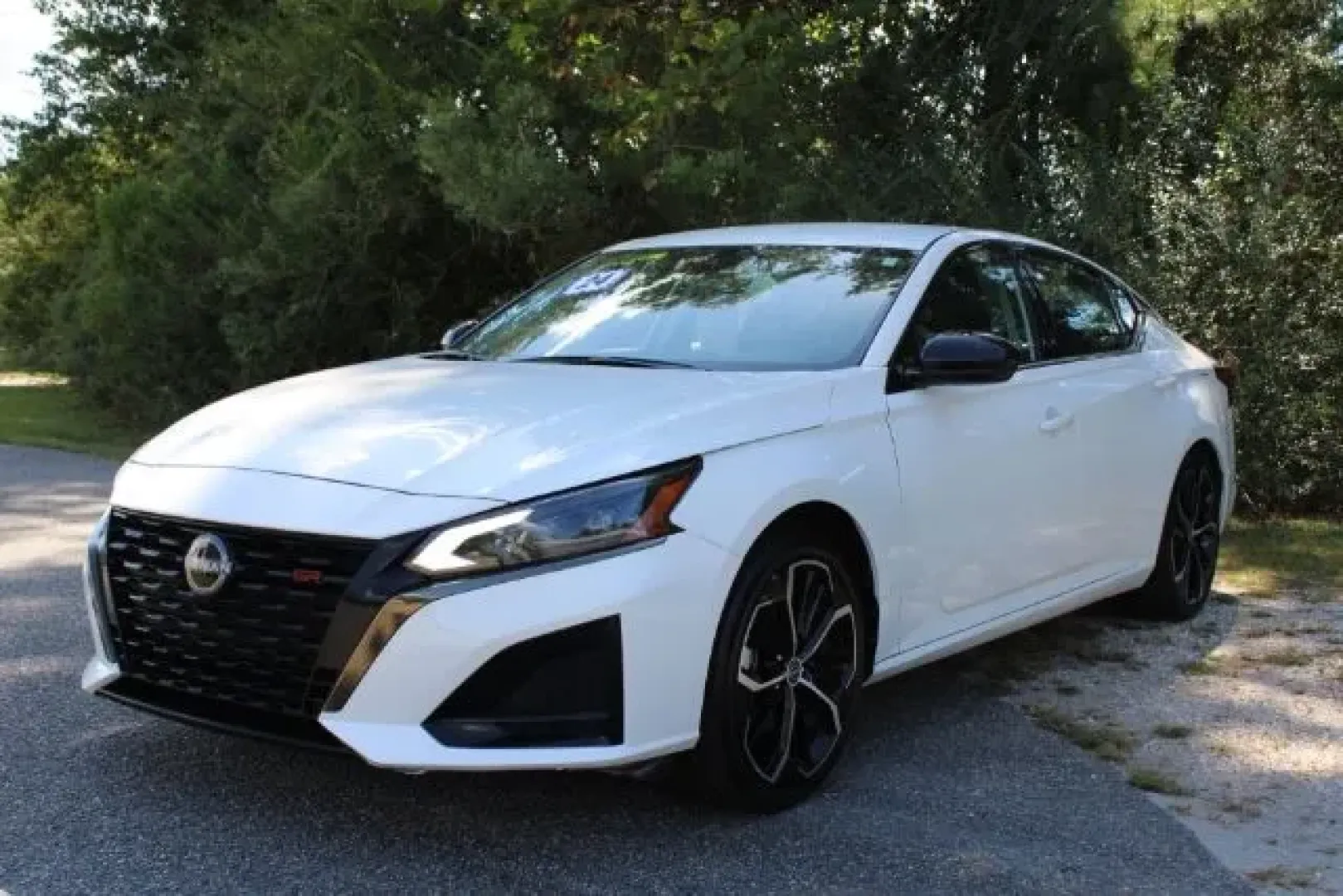 2024 Nissan Altima SR FWD (1N4BL4CV6RN) with an 2.5L I-4 gasoline direct injection engine, located at 2761 East Hwy 501, Conway, SC, 29526, (843) 331-1151, 33.781528, -78.989883 - Experience the ultimate blend of style, comfort, and reliability with the 2024 Nissan Altima SR FWD, available now at Car City - Whitesville, your trusted pre-owned dealership located at 3598 James B White Hwy South, Whiteville, NC 28472. This vehicle is not just a mode of transport; it's your partn - Photo#0