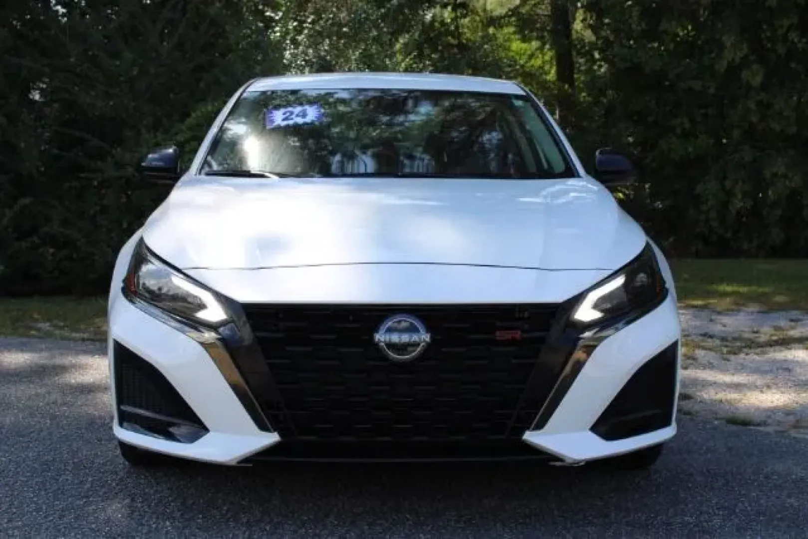 2024 Nissan Altima SR FWD (1N4BL4CV6RN) with an 2.5L I-4 gasoline direct injection engine, located at 2761 East Hwy 501, Conway, SC, 29526, (843) 331-1151, 33.781528, -78.989883 - Experience the ultimate blend of style, comfort, and reliability with the 2024 Nissan Altima SR FWD, available now at Car City - Whitesville, your trusted pre-owned dealership located at 3598 James B White Hwy South, Whiteville, NC 28472. This vehicle is not just a mode of transport; it's your partn - Photo#1