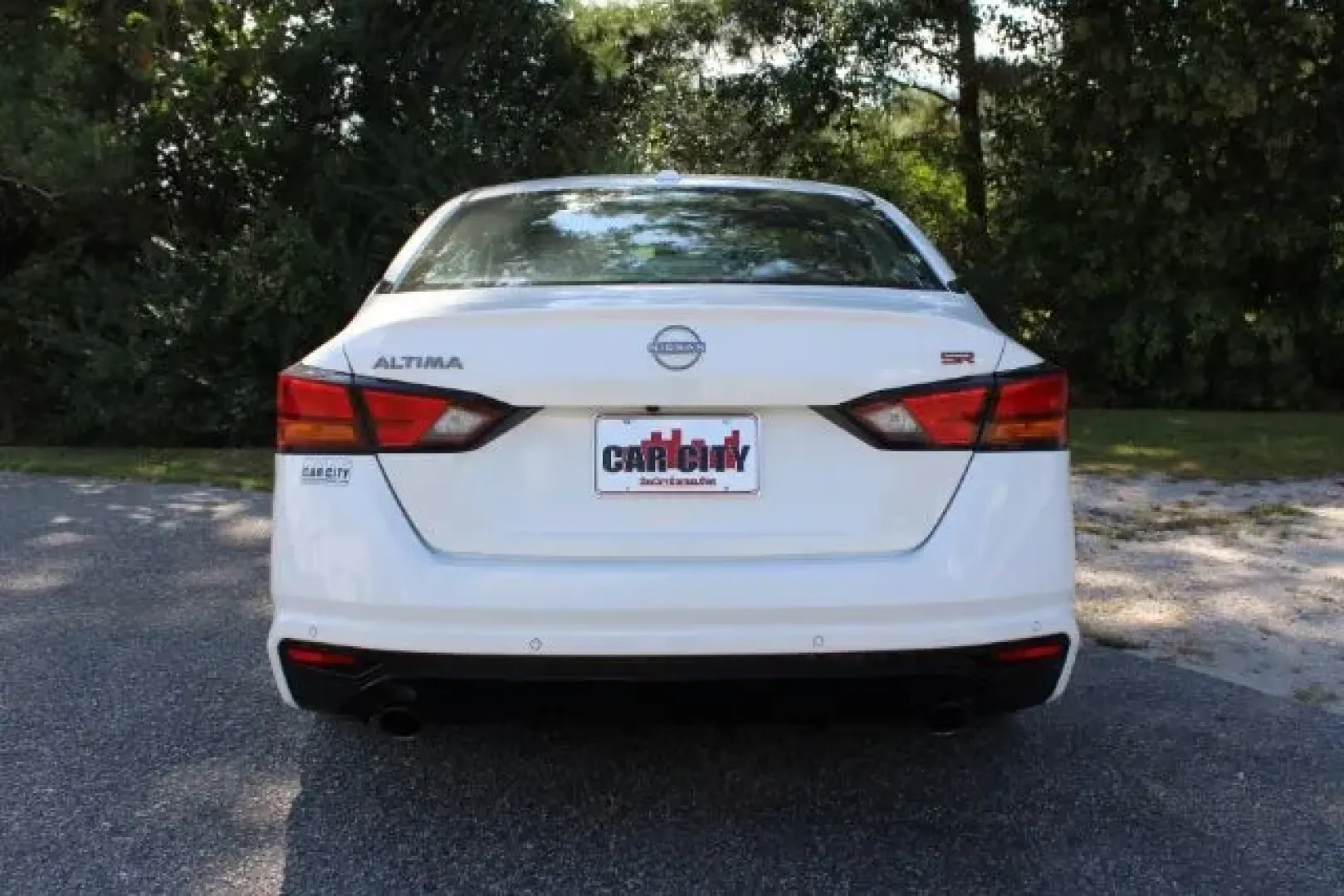 2024 Nissan Altima SR FWD (1N4BL4CV6RN) with an 2.5L I-4 gasoline direct injection engine, located at 2761 East Hwy 501, Conway, SC, 29526, (843) 331-1151, 33.781528, -78.989883 - Experience the ultimate blend of style, comfort, and reliability with the 2024 Nissan Altima SR FWD, available now at Car City - Whitesville, your trusted pre-owned dealership located at 3598 James B White Hwy South, Whiteville, NC 28472. This vehicle is not just a mode of transport; it's your partn - Photo#2