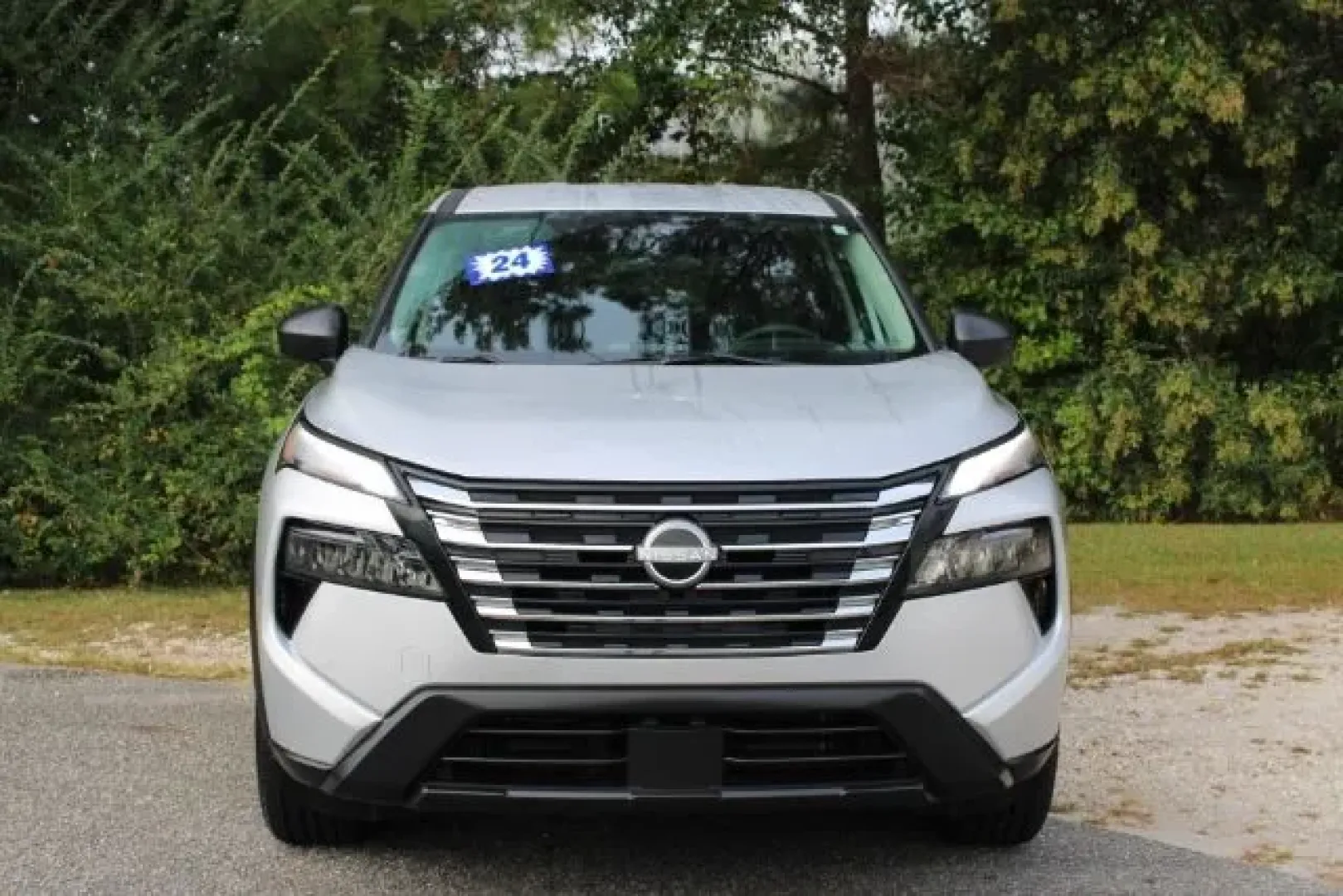 2024 Nissan Rogue S FWD (5N1BT3AA7RC) with an VC-Turbo 1.5L I-3 gasoline direct injection engine, located at 3598 James B White Hwy South, Whiteville, NC, 28472, (910) 642-3196, 34.294846, -78.732613 - Looking for an SUV that perfectly balances style, performance, and affordability? The 2024 Nissan Rogue S FWD at **Car City - Whitesville** is your ticket to an enhanced lifestyle, whether you're commuting to work, zipping around town, or embarking on weekend adventures with family and friends. With - Photo#1
