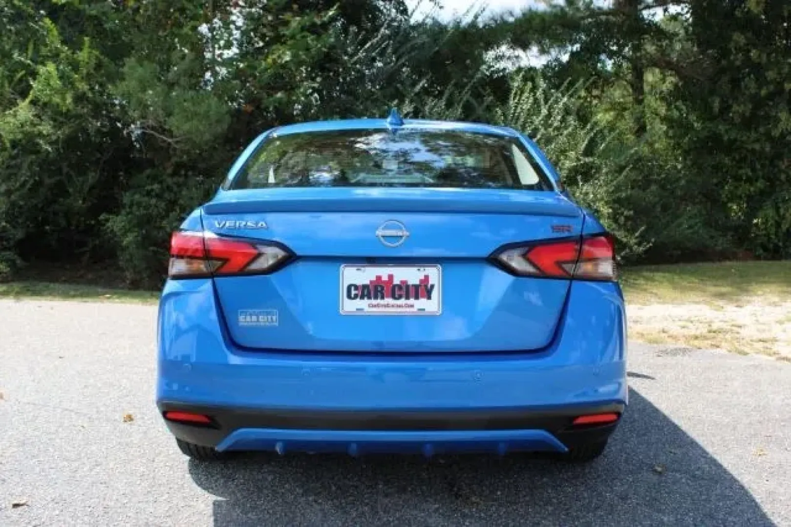 2024 /Sport Nissan Versa 1.6 SR (3N1CN8FV9RL) with an 1.6L I-4 DOHC engine, located at 3598 James B White Hwy South, Whiteville, NC, 28472, (910) 642-3196, 34.294846, -78.732613 - Experience the thrill of the open road with the 2024 Nissan Versa, a stylish and versatile sedan that perfectly balances comfort and performance. Ideal for budget-conscious buyers and growing families alike, this pre-owned vehicle brings you reliability and efficiency for all your daily adventures. - Photo#2
