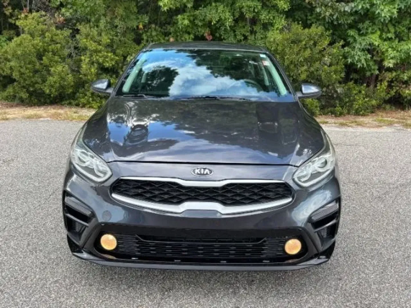 2020 /Black Kia Forte LXS (3KPF24ADXLE) with an 2L I-4 DOHC engine, located at 2761 East Hwy 501, Conway, SC, 29526, (843) 331-1151, 33.781528, -78.989883 - Are you on the lookout for a reliable, stylish, and efficient vehicle that complements your busy lifestyle? Look no further than this 2020 Kia Forte LXS, available now at Car City - Conway! This pre-owned sedan is the perfect choice for anyone seeking quality used vehicles that offer both comfort an - Photo#4
