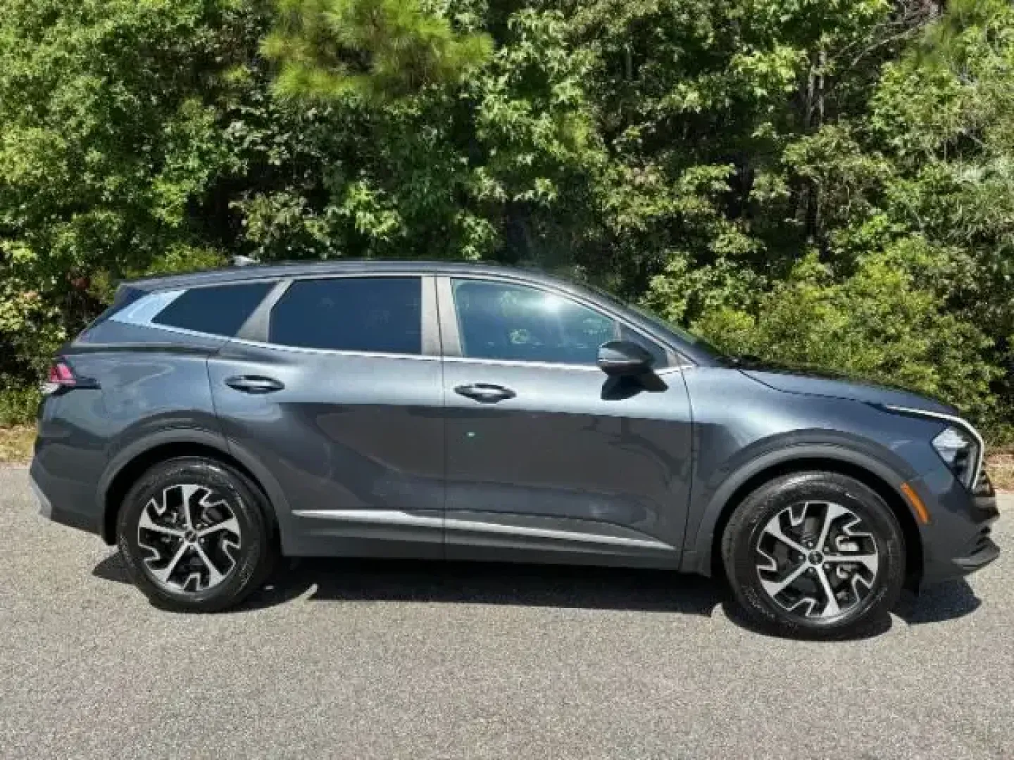 2023 /Black Kia Sportage EX (5XYK33AF6PG) with an 2.5L I-4 port/direct injection engine, 6A transmission, located at 9146 Ocean Hwy West, Calabash, NC, 28467, (910) 579-1110, 33.928635, -78.576157 - ### Embrace Adventure with the 2023 Kia Sportage EX at Car City - Conway!<br /> <br /> Are you ready to elevate your daily commute and weekend adventures? Look no further than the 2023 Kia Sportage EX, available now at Car City - Conway! This stylish and reliable crossover is designed to accommodate - Photo#3