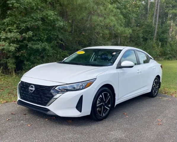 photo of 2024 Nissan Sentra SV Xtronic CVT