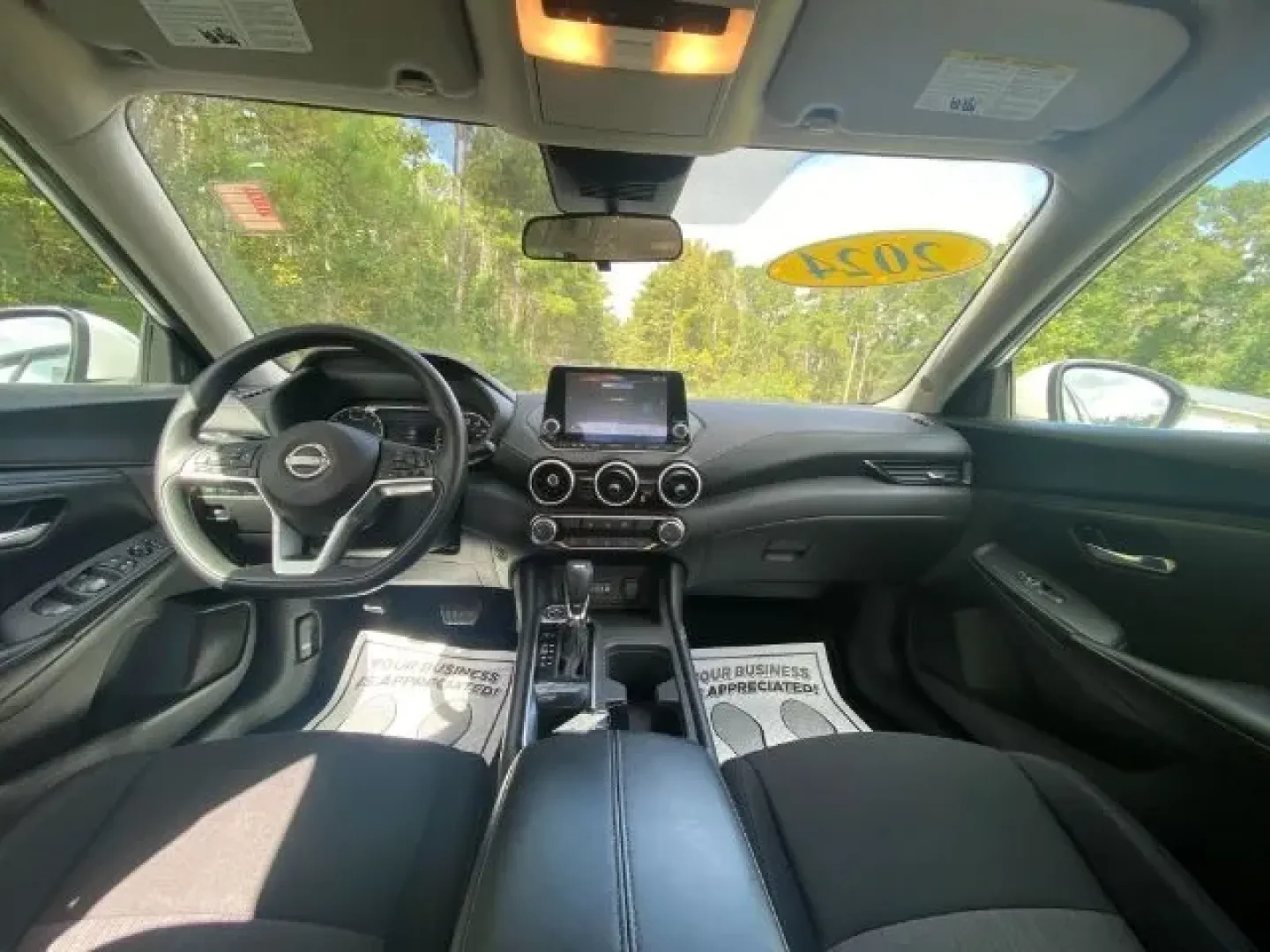 2024 /Charcoal Nissan Sentra SV Xtronic CVT (3N1AB8CV2RY) with an 2L I-4 gasoline direct injection engine, located at 9146 Ocean Hwy West, Calabash, NC, 28467, (910) 579-1110, 33.928635, -78.576157 - Unleash your adventurous spirit with the 2024 Nissan Sentra SV, a perfect blend of style and performance that caters to all your commuting needs! Whether you're navigating the bustling streets of Calabash or planning a scenic drive along the beautiful coast of North Carolina, this sedan offers a rel - Photo#3