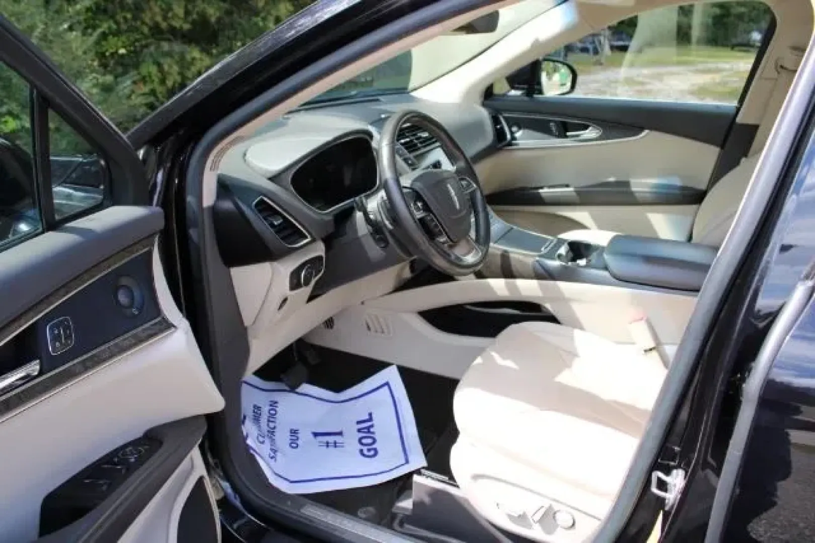 2019 Lincoln Nautilus Reserve (2LMPJ6L92KB) with an Other engine, located at 3598 James B White Hwy South, Whiteville, NC, 28472, (910) 642-3196, 34.294846, -78.732613 - **Elevate Your Drive with the Luxurious 2019 Lincoln Nautilus!**<br /> <br /> Are you searching for a vehicle that seamlessly combines comfort, style, and performance? Look no further than the stunning 2019 Lincoln Nautilus Reserve, now available at Car City - Whitesville, your trusted pre-owned dea - Photo#8