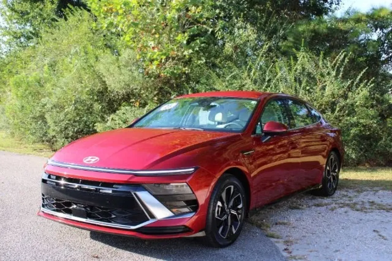 2025 /Dark Gray Hyundai Sonata SEL (KMHL64JA6SA) with an Smartstream 2.5L I-4 port/direct injection engine, located at 9146 Ocean Hwy West, Calabash, NC, 28467, (910) 579-1110, 33.928635, -78.576157 - **Discover Your Next Adventure with the 2025 Hyundai Sonata SEL at Car City - Whitesville!**<br /> <br /> Are you searching for a vehicle that effortlessly combines style, comfort, and reliability? Look no further! The 2025 Hyundai Sonata SEL is the ideal sedan for anyone seeking a dependable ride f - Photo#0