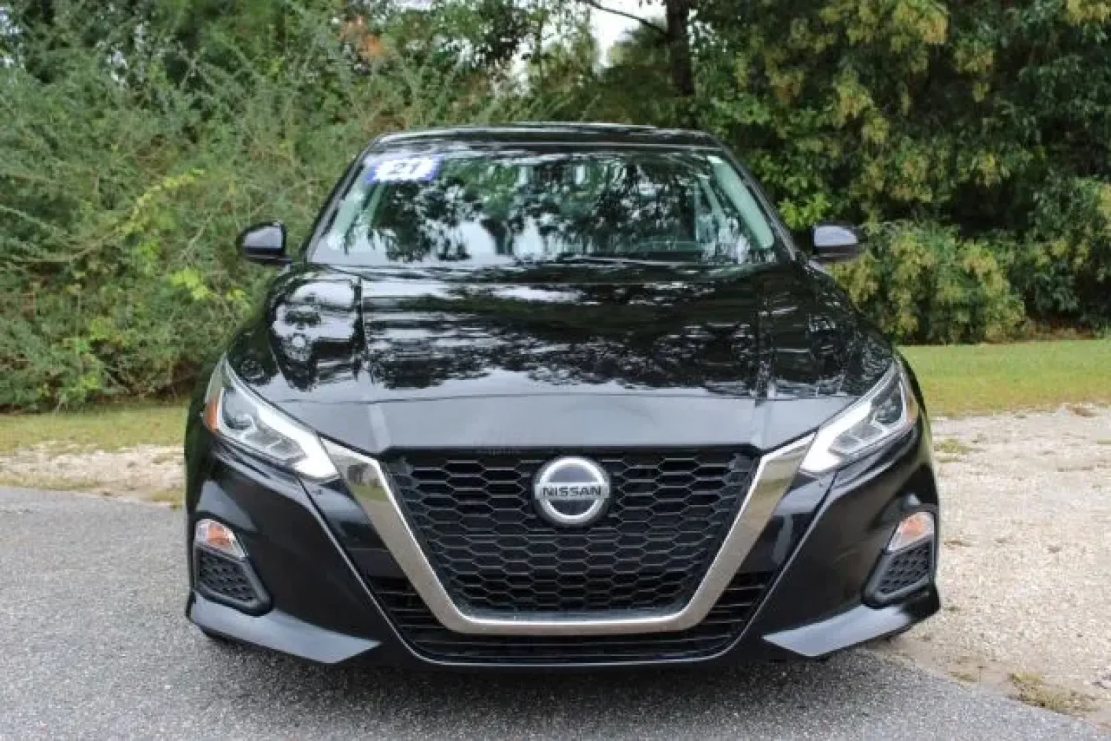 2021 /BLACK LEATHER/CLOTH Nissan Altima 2.5 SR AWD (1N4BL4CW8MN) with an 2.5L L4 DOHC 16V engine, Continuously Variabl transmission, located at 3598 James B White Hwy South, Whiteville, NC, 28472, (910) 642-3196, 34.294846, -78.732613 - **Discover Versatile Driving with the 2021 Nissan Altima 2.5 SR AWD at Car City - Whitesville!**<br /> <br /> Are you looking for an exceptional vehicle that seamlessly fits into your busy lifestyle? Whether you're commuting to work, shuttling the kids to school, or embarking on weekend adventures, - Photo#1