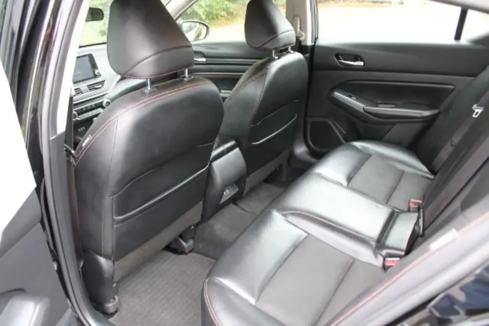 2021 /BLACK LEATHER/CLOTH Nissan Altima 2.5 SR AWD (1N4BL4CW8MN) with an 2.5L L4 DOHC 16V engine, Continuously Variabl transmission, located at 3598 James B White Hwy South, Whiteville, NC, 28472, (910) 642-3196, 34.294846, -78.732613 - **Discover Versatile Driving with the 2021 Nissan Altima 2.5 SR AWD at Car City - Whitesville!**<br /> <br /> Are you looking for an exceptional vehicle that seamlessly fits into your busy lifestyle? Whether you're commuting to work, shuttling the kids to school, or embarking on weekend adventures, - Photo#7