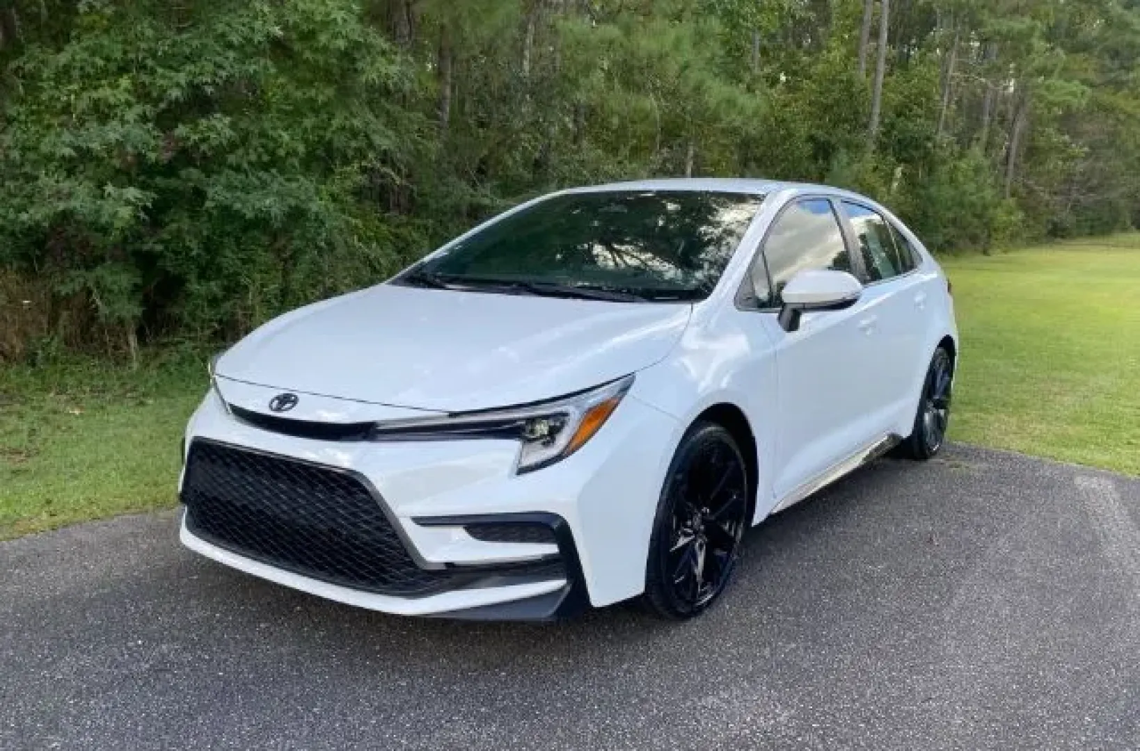 2023 /Moonstone Toyota Corolla SE (5YFS4MCE5PP) with an Dynamic Force 2L I-4 port/direct injection engine, located at 9146 Ocean Hwy West, Calabash, NC, 28467, (910) 579-1110, 33.928635, -78.576157 - **Elevate Your Daily Commute with This 2023 Toyota Corolla SE!**<br /> <br /> Are you tired of the monotony of daily commutes? Discover a world of comfort and efficiency with this 2023 Toyota Corolla SE, a perfect blend of style and functionality that makes every drive enjoyable. Whether you're head - Photo#0