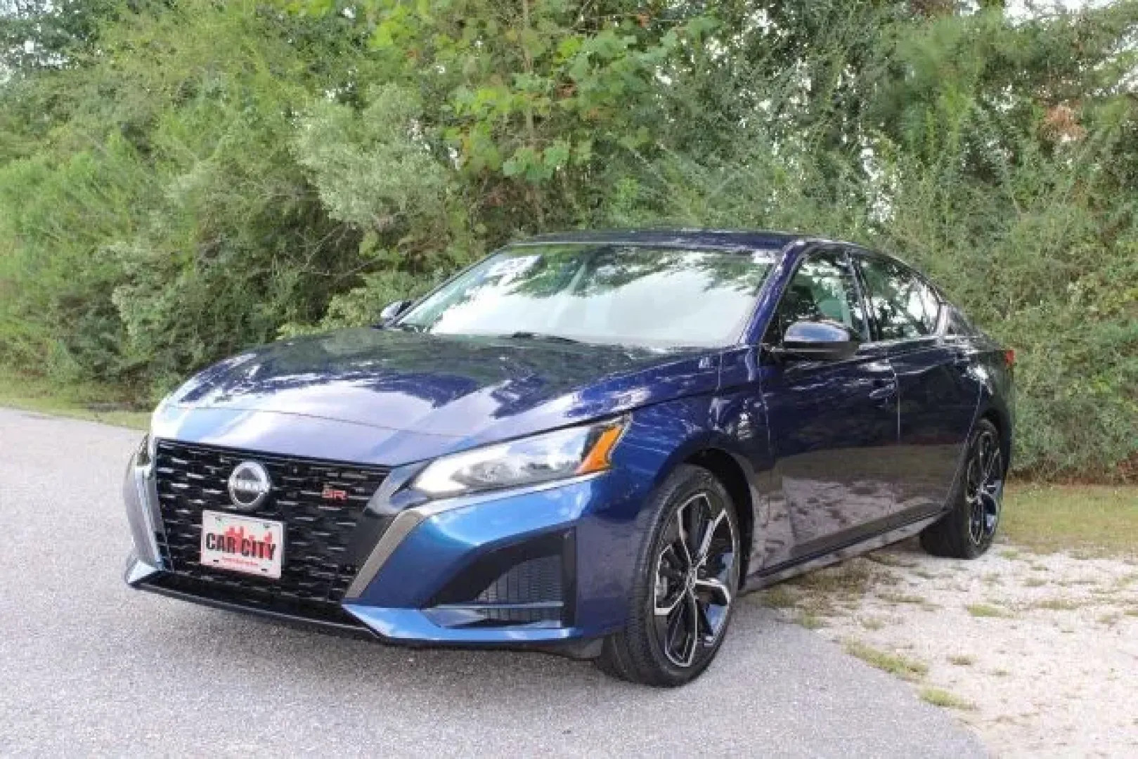 2023 /Sport Nissan Altima SR FWD (1N4BL4CV2PN) with an 2.5L I-4 gasoline direct injection engine, located at 3598 James B White Hwy South, Whiteville, NC, 28472, (910) 642-3196, 34.294846, -78.732613 - **Unleash Your Daily Drive with the 2023 Nissan Altima SR FWD Your Affordable Road Companion!**<br /> <br /> Are you searching for the perfect vehicle that blends comfort, style, and reliability? Look no further! The 2023 Nissan Altima SR FWD is not just a car; it's a lifestyle choice. Whether you' - Photo#0